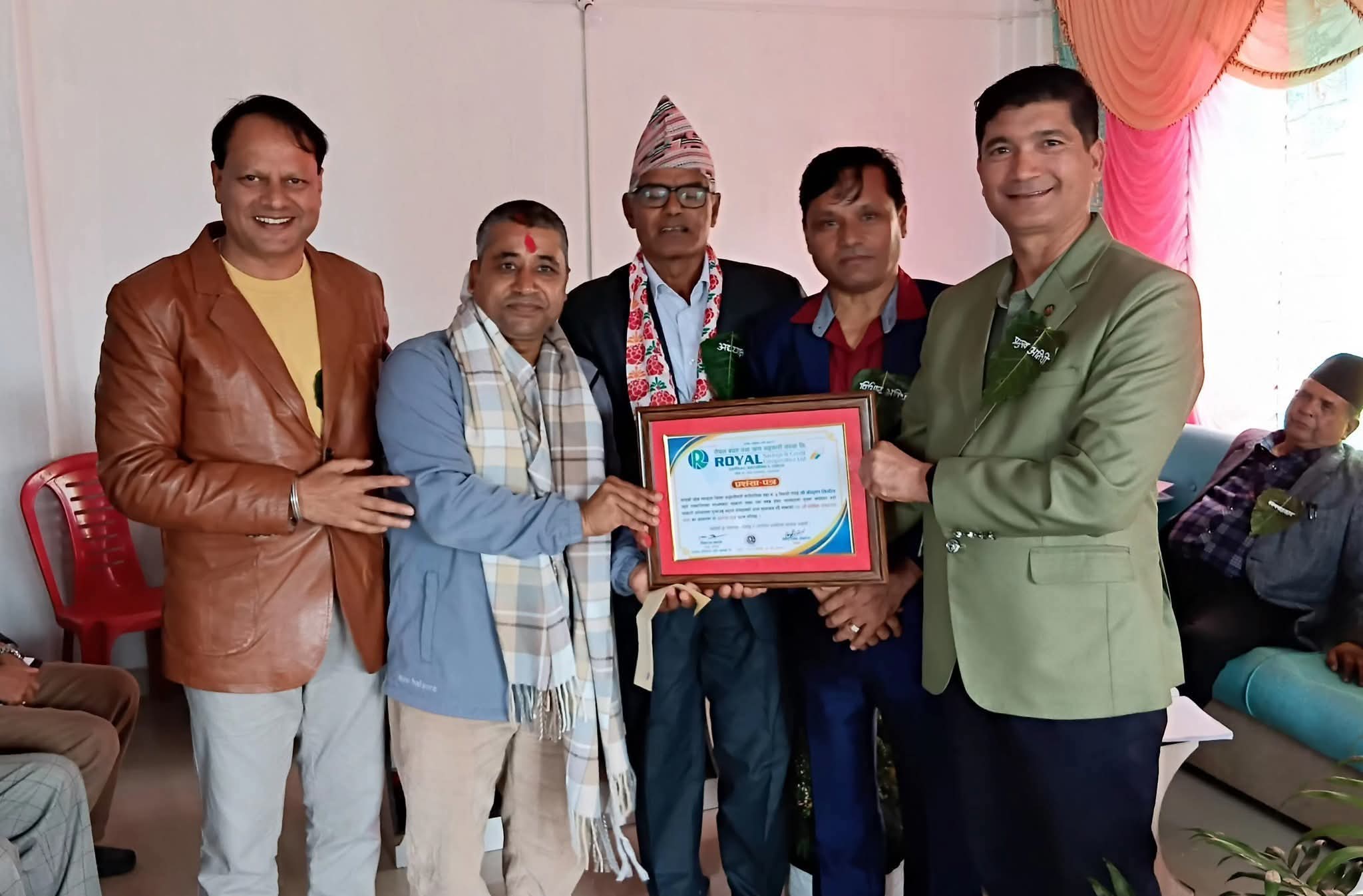 अग्रज पत्रकार सिग्देल सम्मानित