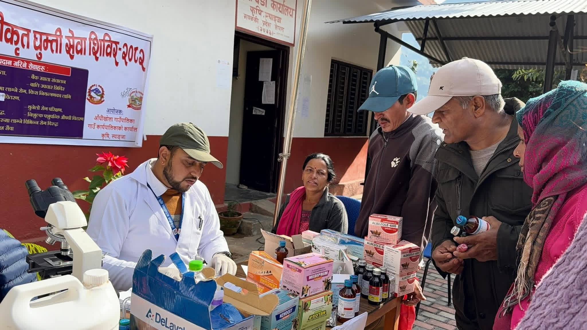 नागरिकमैत्री बन्दै पालिकाहरू : गाउँगाउँमा घुम्ती शिविर