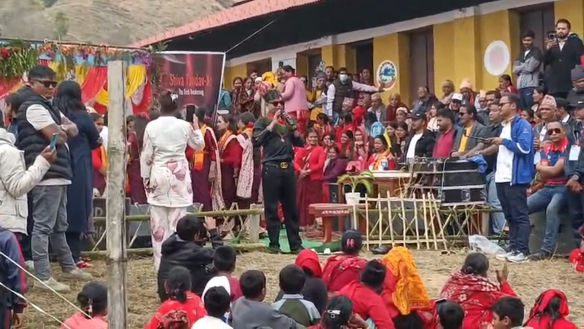 नवग्रह मन्दिरमा  विशेष पूजा र भजन प्रतियोगिता 