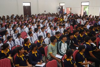 ICFC फाइनान्सद्वारा विद्यार्थीलाई वित्तीय साक्षरता