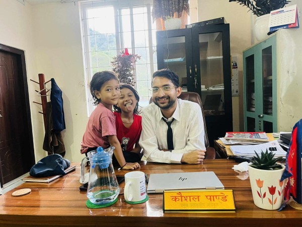 अर्जुनचौपारी गाउँपालिकाद्वारा बेवारिसे दुई बालिकाको उद्धार 