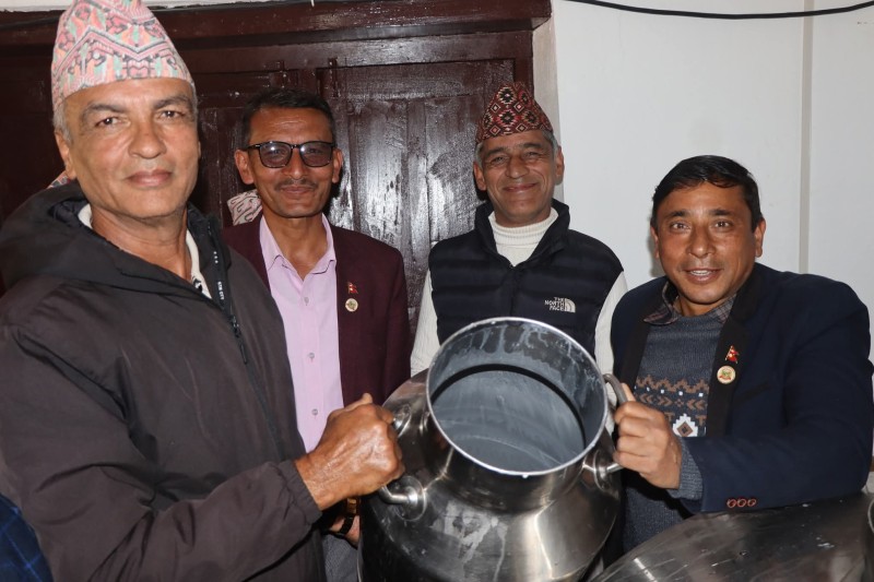 आँधीखोलामा दूध सङ्कलन केन्द्र स्थापना