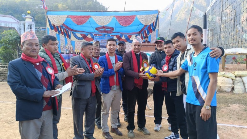 ढापुकमा गाउँस्तरीय भलिबल प्रतियोगिता सुरू