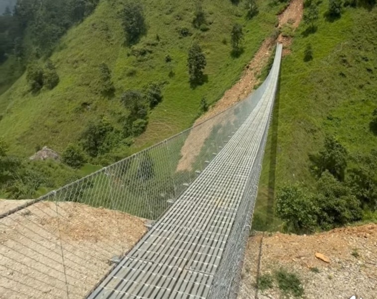 चराङ–धोवादीखोला साउन्दी पुलको पहिरो हटाउन पूर्वाधार विकास कार्यालयको निर्देशन