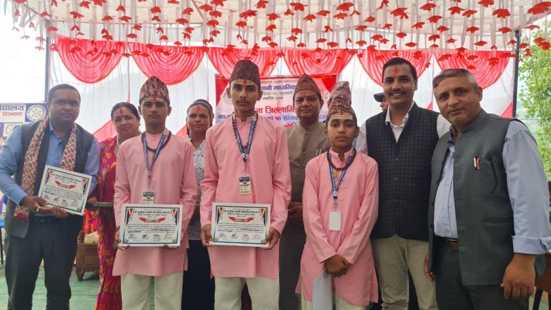 जिल्ला स्तरीय हाजिरी जवाफमा  रामनदीधाम गुरूकुल प्रथम