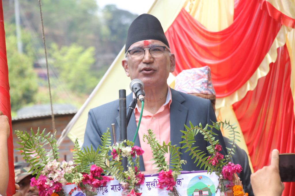 सिद्धार्थ राजमार्ग डेडीकेटीड डबल लेनमा स्तरोन्नति हुन्छ : अर्थमन्त्री पौडेल